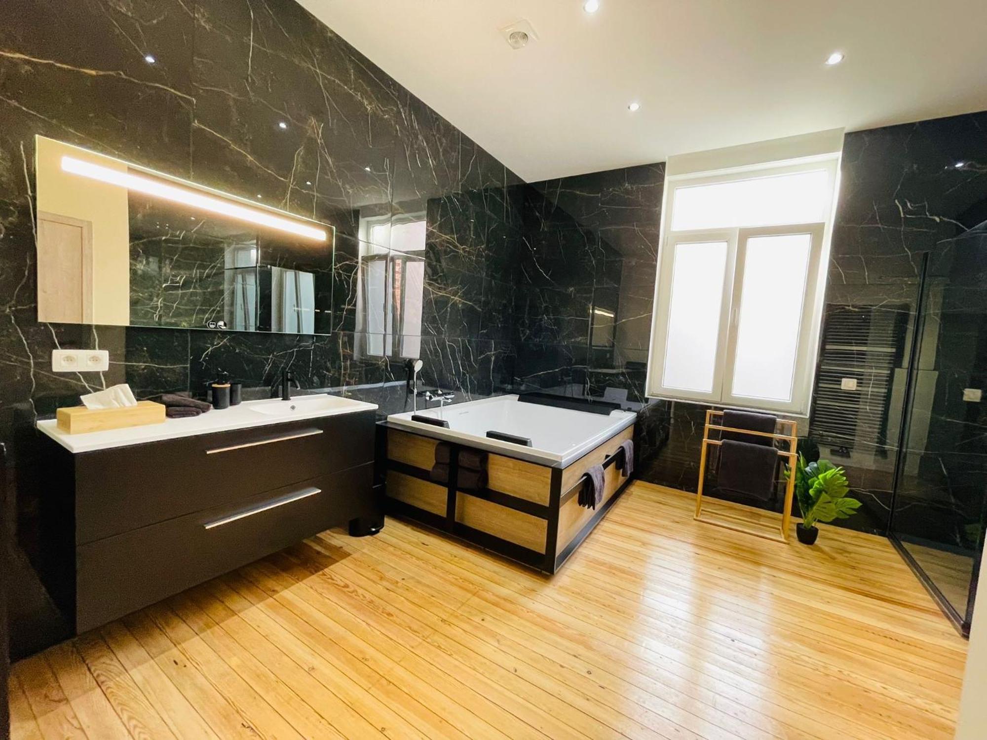 Appartement Exotique Avec Bain Balneo Liège Exterior foto