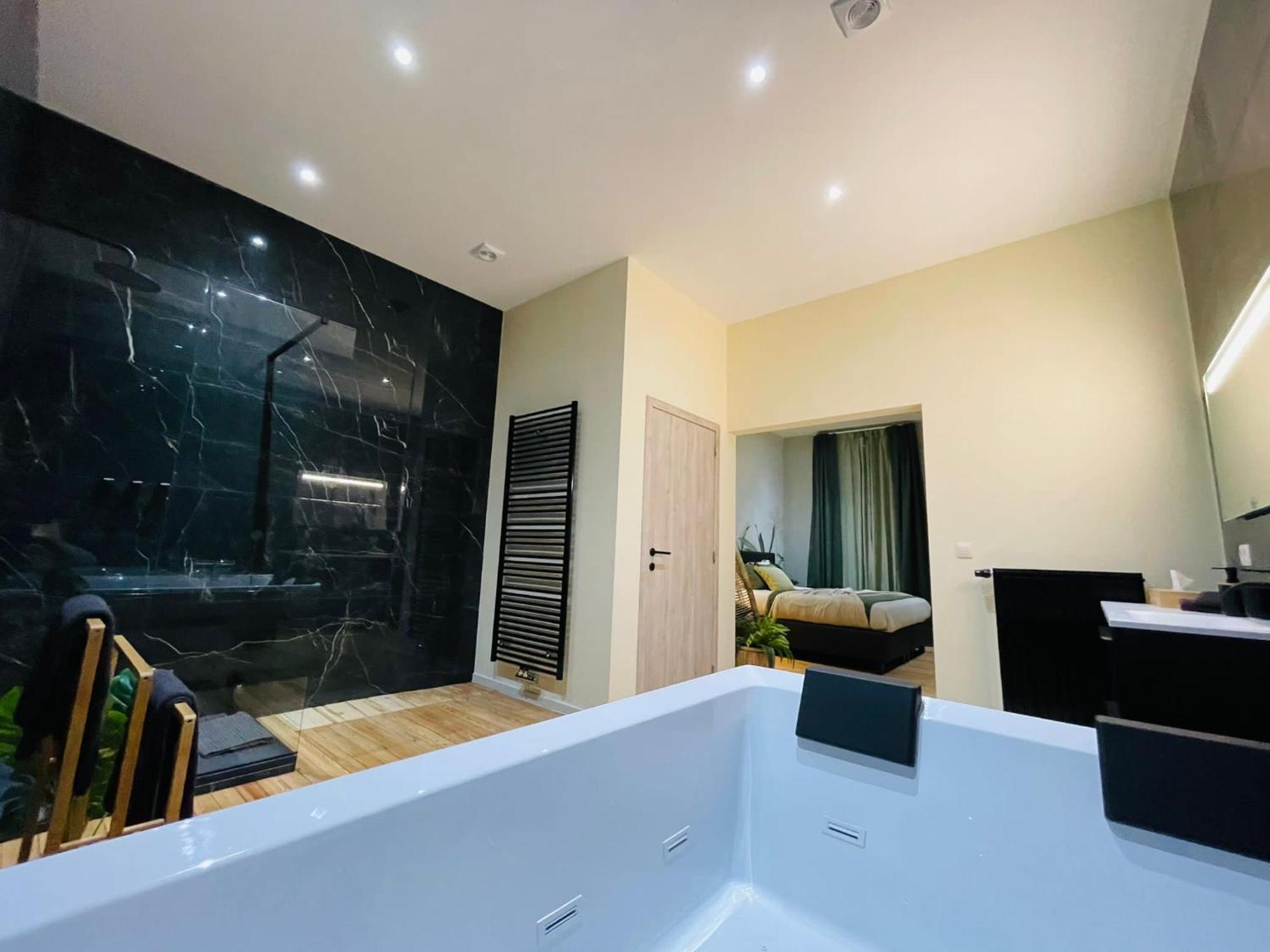 Appartement Exotique Avec Bain Balneo Liège Exterior foto